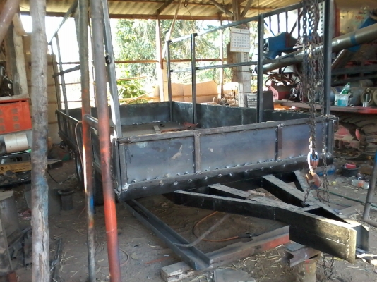 รับต่อเทรลเลอร์แบคโฮ เล็ก PC 20,30,40,60 และเทรลเลอร์ 10 ล้อ