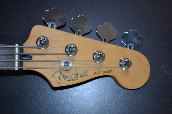 ขาย กีตาร์ เบส Fender