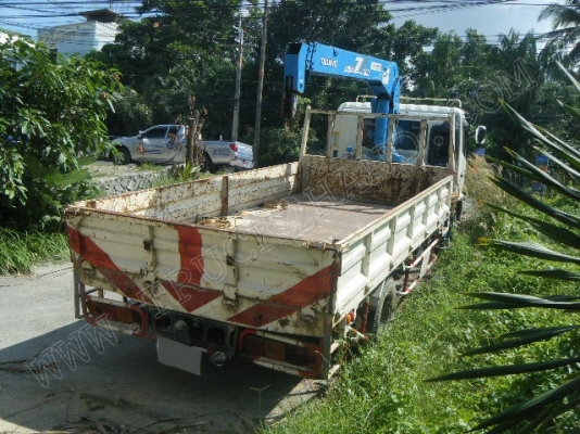 รถบรรทุก 6 ล้อติดเครน ยี่ห้อ HINO 175 แรงม้า ติดเครน 3 ตัน