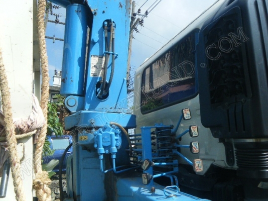 รถบรรทุก 6 ล้อติดเครน ยี่ห้อ HINO 175 แรงม้า ติดเครน 3 ตัน