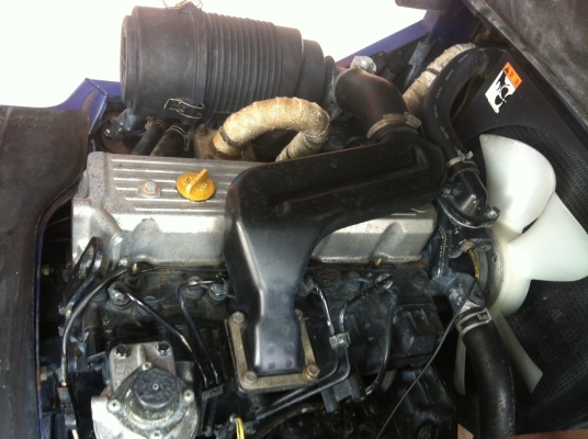 ขายฟอร์คลิฟต์ KOMATSU FD25T-12 TURBO ( ดีเซล ) เกียร์ AT 2.5 TON รับประกันราคาและคุณภาพ. เสายกสูง 3 M งายาว 1.8 เมตร ขายฟอร์คลิฟต์ KOMATSU FD25T-12 TURBO ( ดีเซล ) เกียร์ AT 2.5 TON รับประกันราคาและคุณภาพ. เสายกสูง 3 M งายาว 1.8 เมตร