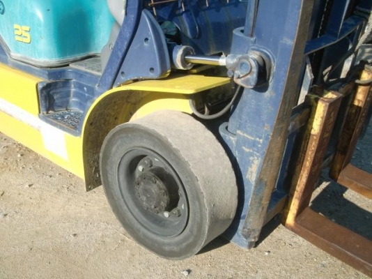 ขายฟอร์คลิฟต์ KOMATSU FD25T-12 TURBO ( ดีเซล ) เกียร์ AT 2.5 TON รับประกันราคาและคุณภาพ. เสายกสูง 3 M งายาว 1.8 เมตร ขายฟอร์คลิฟต์ KOMATSU FD25T-12 TURBO ( ดีเซล ) เกียร์ AT 2.5 TON รับประกันราคาและคุณภาพ. เสายกสูง 3 M งายาว 1.8 เมตร