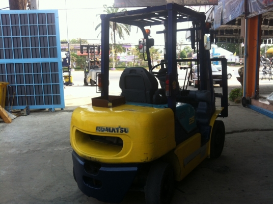 ขายฟอร์คลิฟต์ KOMATSU FD25T-12 TURBO ( ดีเซล ) เกียร์ AT 2.5 TON รับประกันราคาและคุณภาพ. เสายกสูง 3 M งายาว 1.8 เมตร ขายฟอร์คลิฟต์ KOMATSU FD25T-12 TURBO ( ดีเซล ) เกียร์ AT 2.5 TON รับประกันราคาและคุณภาพ. เสายกสูง 3 M งายาว 1.8 เมตร