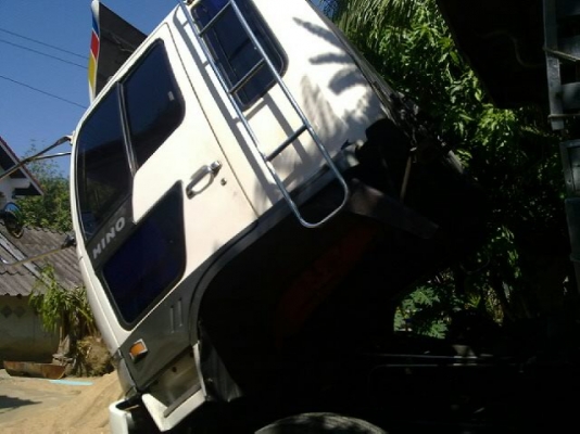 รถฮีโน่ 10 ล้อ หลังถนน รั่ว 195 แรงม้า สนใจติดต่อ 081 - 6079515 รถฮีโน่ 10 ล้อ หลังถนน รั่ว 195 แรงม้า สนใจติดต่อ 081 - 6079515