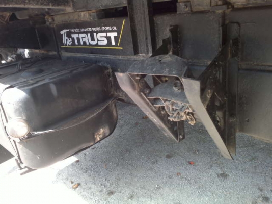 รถมิตซู 10 ล้อดั๊ม FN527 210 แรงม้า สนใจติดต่อ 081 - 6079515 รถมิตซู 10 ล้อดั๊ม FN527 210 แรงม้า สนใจติดต่อ 081 - 6079515