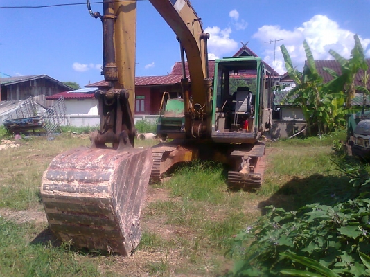 ขายด่วน!..รถแบคโฮ KOMATSU PC120-3 รถสวย ทรงดี โซ่ใหม่ทั้ง 2 ข้าง มีฝาครอบเครื่องให้.