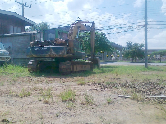 ขายด่วน!..รถแบคโฮ KOMATSU PC120-3 รถสวย ทรงดี โซ่ใหม่ทั้ง 2 ข้าง มีฝาครอบเครื่องให้.