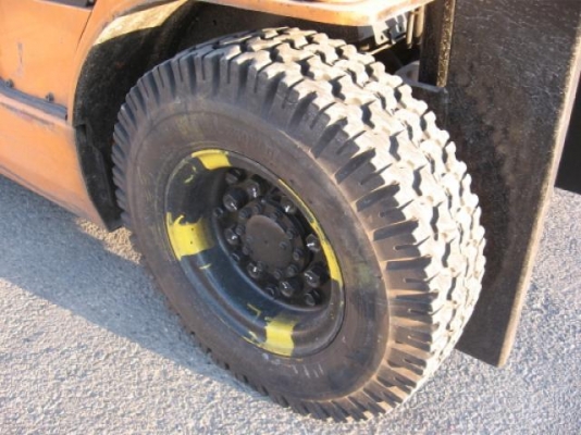 ขายฟอร์คลิฟต์ TOYOTA 7FGL20 ( เบนซิน) 2.0 TON เกียร์ AT งาสามารถเทและกระดกได้ เสายกสูง 3 M ขายฟอร์คลิฟต์ TOYOTA 7FGL20 ( เบนซิน) 2.0 TON เกียร์ AT งาสามารถเทและกระดกได้ เสายกสูง 3 M