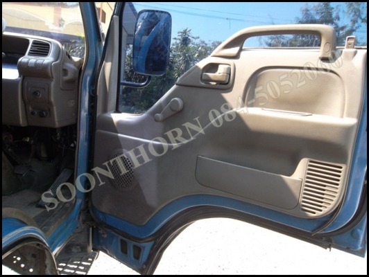 ขายด่วน รถบรรทุก 6 ล้อ ISUZU NQR 130 แรง(รถห้าง) ตู้แห้ง 3 บานยาว 5.5M สภาพสวยมาก พร้อมใช้ ราคาสุดคุ้ม