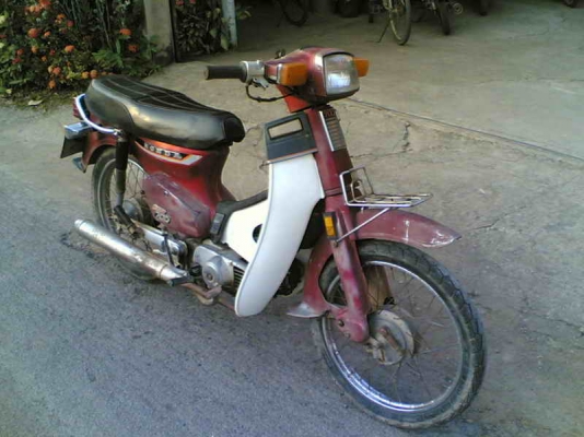 ขายC700cdiเครื่องดีอะไหร่ครบขาดบังโซ่ Noเล่มออกใบซื้อขายให้ ขาย 5500 บาท