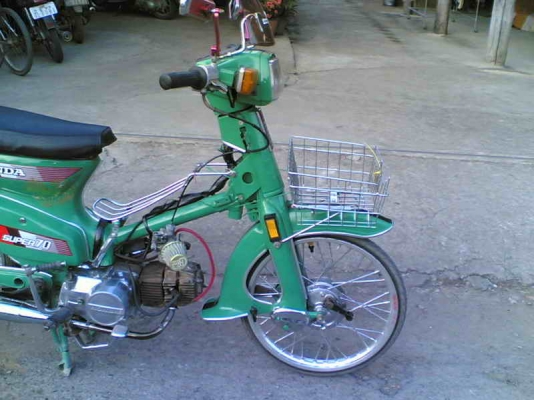 ขายC700เครื่องดรีมเล่มทะเบียนพร้อมชุดโอนเครื่องดีมากอะไหร่แต่งให้หมดตามรูป ขาย 19500 บาท