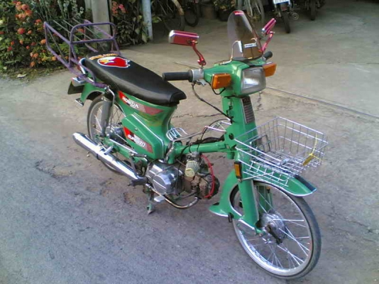 ขายC700เครื่องดรีมเล่มทะเบียนพร้อมชุดโอนเครื่องดีมากอะไหร่แต่งให้หมดตามรูป ขาย 19500 บาท