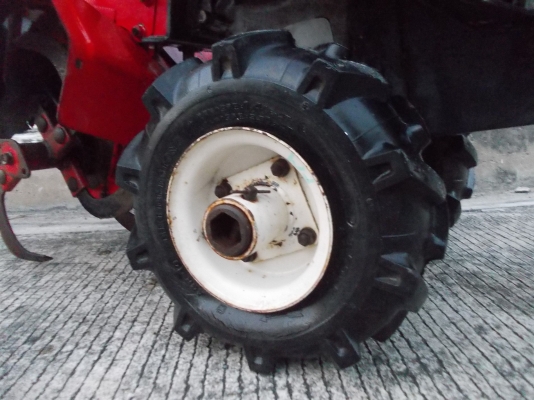 รหัส:12000930รถพรวนดินเดินตามเครื่องFA130Gเบนชิน(4.0ps)มีชุดพรวนดินกว้าง35cm.www.nihonmono.com