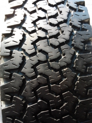 ขายยาง BF All  265/70/16  ปี 06 สภาพสวย