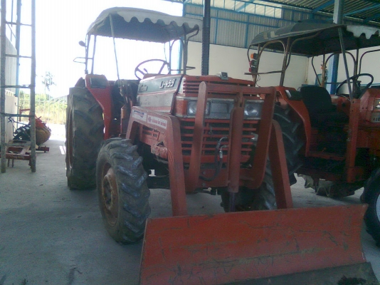 ขาย รถไถ คูโบต้า L1-455 พร้อมใบมีดหน้า เครื่อง 5 สูบ พวงมาลัยเพาเวอร์ สนใจโทรสอบถาม 089-8295500