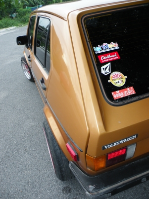 ขายด่วน !!! VW Golf M1.....ล้อ หน้า 8 หลัง 9