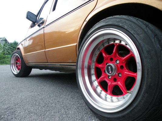 ขายด่วน !!! VW Golf M1.....ล้อ หน้า 8 หลัง 9