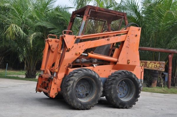 ขายรถตัก ล้อยางTOYOTA LOADER SDK6 สภาพสวยเดิมจากญี่ปุ่น 75,000 บาทเท่านั้น