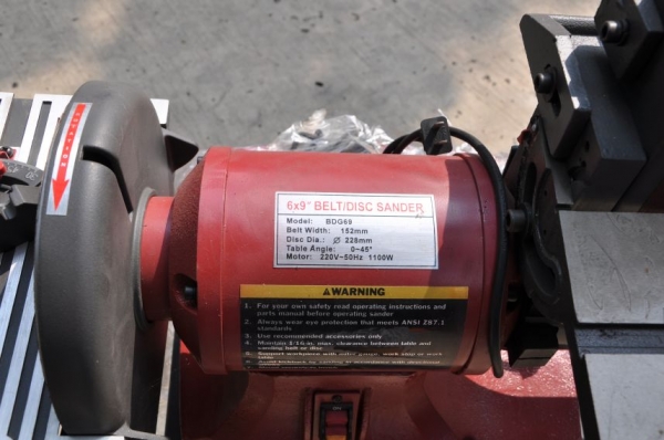 ขายเครื่อง เจียร ขัดแต่งเหล็กได้แนวตั้ง-แนวนอน (ของใหม่ไต้หวัน) เปิดตู้ญี่ปุ่นได้มา1ตัว ขาย16,000บาท!!