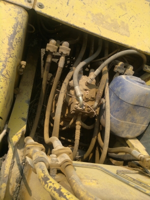 ขายรถแบคโฮ KOMATSU PC-200-6 ไฟฟ้ามี ช่วงล้างเต็ม เอวแน้น โซ้เต็ม สนใจโทร ราคาย้อมๆ