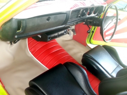 ขายดัทสัน 620 สภาพเทพๆ ดิสหน้า เบาะแต่ง Recaro เกียร์คอ สภาพจบๆ ครับ