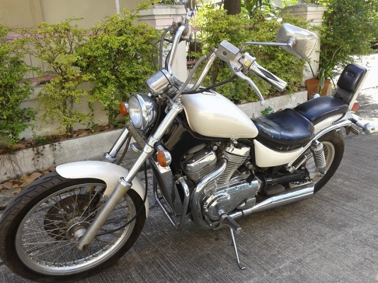 ขายครับ suzuki intruder 400 cc. เอกสาร invoice 48500