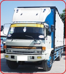 อีซูซุ ร๊อกกี้ 6 ล้อ ตู้ 10 บาน ยาว 7.20 เมตร