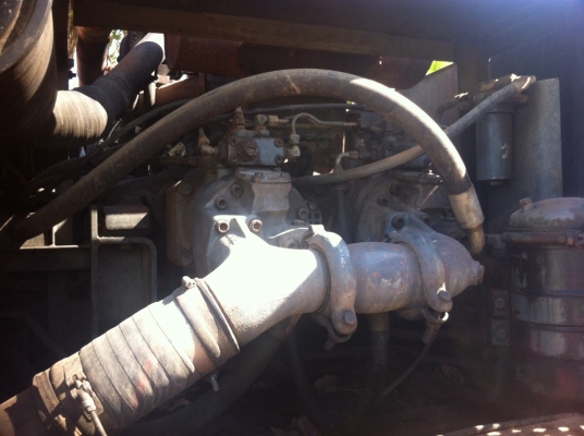 ขายแม็คโคร HITACHI EX200-1  สภาพพร้อมใช้งานเครื่องดีปั้มดีเอกสารซื้อขาย