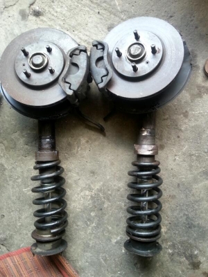 ขายโชคหน้า e30 จานระบาย สตัดปรับเกรียว