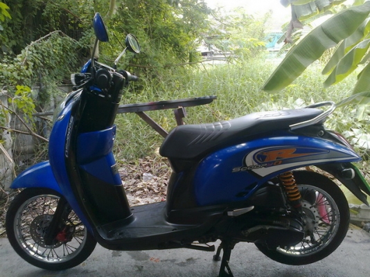 ขายScoopy i หัวฉีด รถบ้านเครื่องเดิมๆสภาพดี
