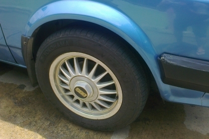 ขายรถford 5ประตูสภาพสวย(ลดเหลือ25000)