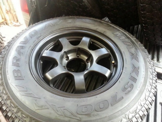 ขายลัอ  RG  6 รู  พร้อมยาง Japan