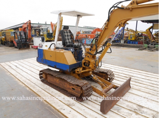 รถขุด PC30-5 S/N 89XX นำเข้า สภาพดี บจก.สหสินอีควิปเม้นท์ โทร.081-5851880, 02-5168100-1 www.sahasinequipment.com รถขุด PC30-5 S/N 89XX นำเข้า สภาพดี บจก.สหสินอีควิปเม้นท์ โทร.081-5851880, 02-5168100-1 www.sahasinequipment.com