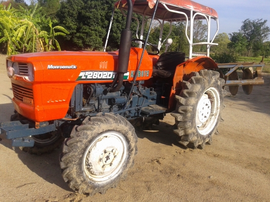 ขายรถไถคูโบต้า 28แรง 4&times;4  โฟร์วิน พร้อมอุปกรณ์ครบชุด