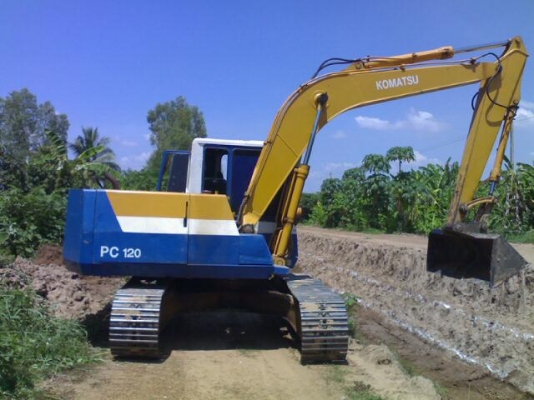 ขายแม็คโคKOMATSU PC100-5 สภาพพร้อมใช้งาน เครื่องเดิมปั้มเดิม โซ่เต็ม เอกสารใบอินวอยซ์