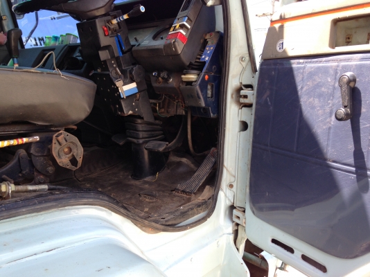 ขายISUZU210แอร์เย็น เครื่องดี คัทซีสวย ยางดี10เส้น กระสวย พื้นดี