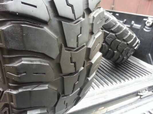 ขายยาง MUD 265 x 75 x 16 ปี 12 ขายยาง MUD 265 x 75 x 16 ปี 12