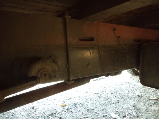 ขาย275000บาทรถ6ล้ออีซูซุKSเครื่อง110แรงม้าFหน้าFหลังพวงมาลัยเพาเวอร์ พร้อมใช้งานคับ