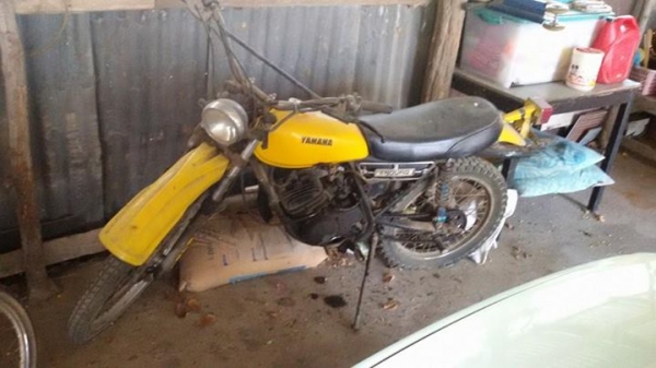 ขายด่วน รถวิบากยามาฮ่า ENOURO ราคา12000 ต่อรองราคาได้ครับ