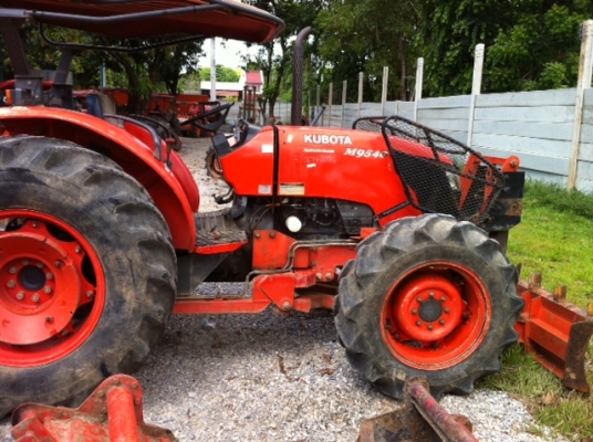 คูโบต้า M 9540 พร้อมใบมีดหน้า และ หาง มือสองถูกม๊าก มาก ดาวน์ต่ำสูด 160,000 บาท