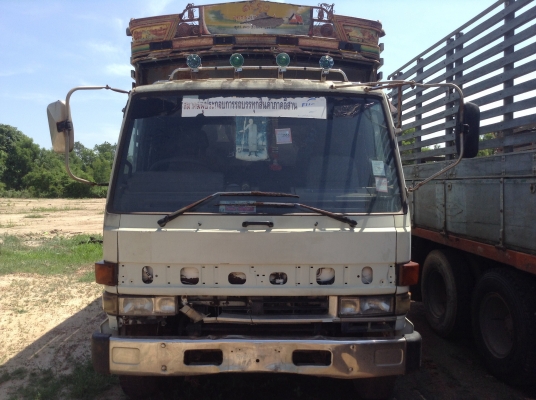 ขาย 10 ล้อ เพลาเดียว ISUZU JCM วางหัว ROCKY ลงเล่มแล้ว เครื่อง 6BG1 175 HP เกียร์ร็อคเสื้อลาย ช่วงล่างใหญ่ลูกหมากร้อย พวงมาลัยพาวเวอร์ ทะเบียนชุดโอนพร้อมโอน ราคาต่อรองได้ครับ