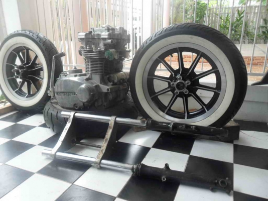 ขายโปรเจ็คkawazaki kz750 สองสูป