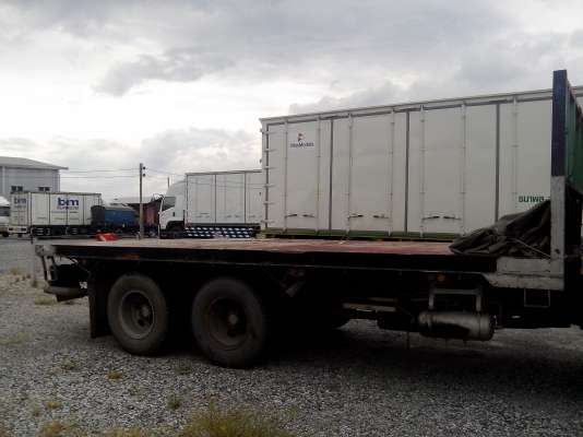 ขายรถบรรทุก Hino สิบล้อพื้นเรียบ