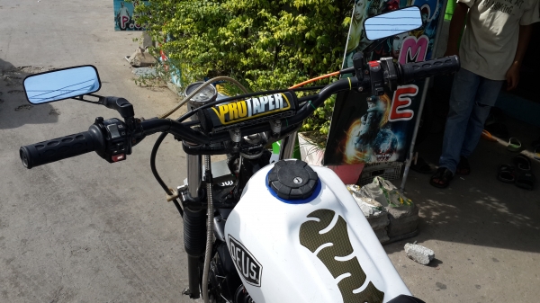 ขายTWคันละ30000ราคาสุดท้ายแล้วนะคับ ขายTWคันละ30000ราคาสุดท้ายแล้วนะคับ