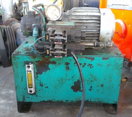 Sell> ขายชุดปั้มไฮดรอลิค มอเตอร์ 2 แรง 3 เฟส 380V. ปั้ม Nachi Japan วาวล์ Nachi Japan ด้วยครับ พร้อมใช้งาน สวยกริ๊บๆ