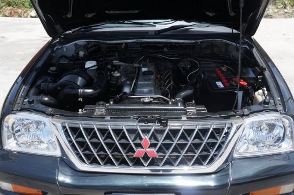 MITSUBISHI STRADA ปี 2002 รถสวย กระจกไฟฟ้า เครื่องแน่น ช่วงล่างดี เกียร์ปกติ ล้อ MAX แอร์เย็นๆ รถวื่งดีมาก ภายในลายไม้สภาพสวย สีสวย รถพร้อมใช้งานทันที จัดไฟแนนได้