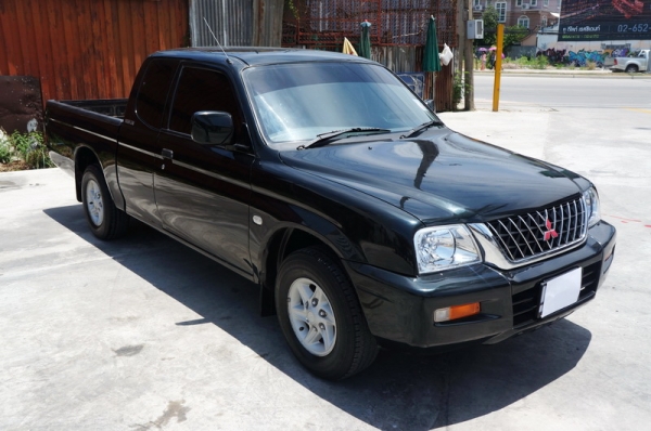 MITSUBISHI STRADA ปี 2002 รถสวย กระจกไฟฟ้า เครื่องแน่น ช่วงล่างดี เกียร์ปกติ ล้อ MAX แอร์เย็นๆ รถวื่งดีมาก ภายในลายไม้สภาพสวย สีสวย รถพร้อมใช้งานทันที จัดไฟแนนได้