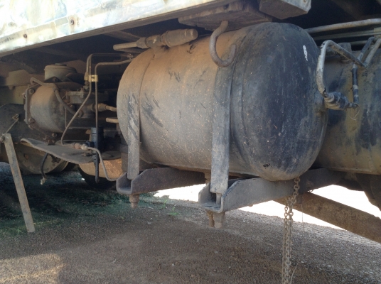 ขาย 10 ล้อ เพลาเดียว KT925 คัสซีสวยจัด วางหัว F18 เครื่อง HO7C 180 HP เกียร์ HO ช่วงล่างใหญ่ลูกหมากรัอย เบรคทิฟฟี่  เพาวเวอร์ ยางเต็ม ทะเบียนเต็มพร้อมโอนครับ