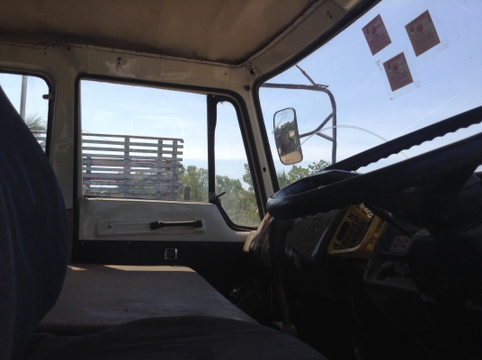 ขาย 10 ล้อ เพลาเดียว KT925 คัสซีสวยจัด วางหัว F18 เครื่อง HO7C 180 HP เกียร์ HO ช่วงล่างใหญ่ลูกหมากรัอย เบรคทิฟฟี่  เพาวเวอร์ ยางเต็ม ทะเบียนเต็มพร้อมโอนครับ