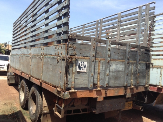 ขาย 10 ล้อ เพลาเดียว KT925 คัสซีสวยจัด วางหัว F18 เครื่อง HO7C 180 HP เกียร์ HO ช่วงล่างใหญ่ลูกหมากรัอย เบรคทิฟฟี่  เพาวเวอร์ ยางเต็ม ทะเบียนเต็มพร้อมโอนครับ